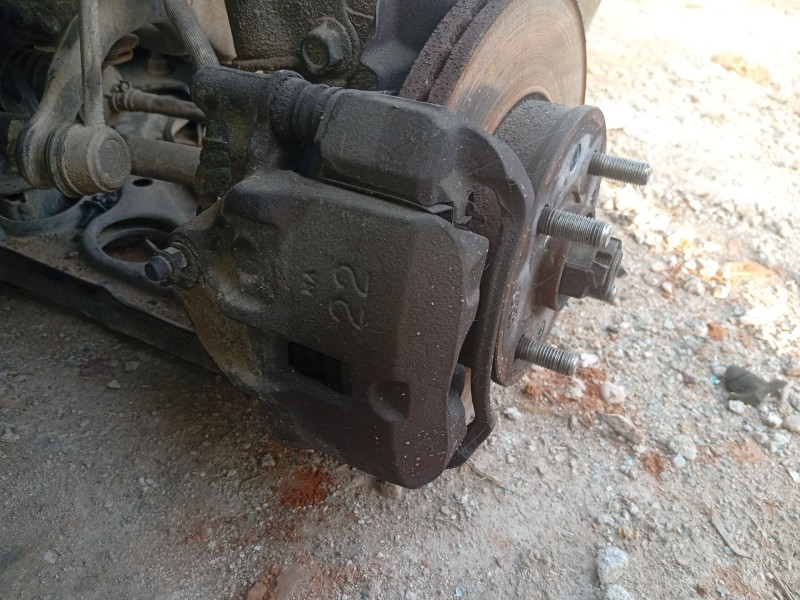 Recambio de pinza freno delantera izquierda para hyundai getz (tb) 1.1 referencia OEM IAM 581101C100  