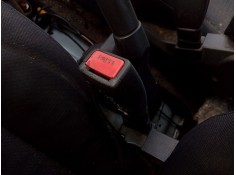 Recambio de anclaje cinturon delantero izquierdo para hyundai getz (tb) 1.1 referencia OEM IAM 888301C300   2