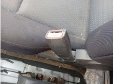 Recambio de anclaje cinturon delantero derecho para hyundai getz (tb) 1.1 referencia OEM IAM 888401C300  