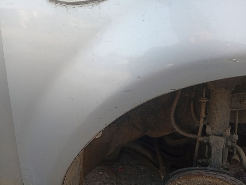 Recambio de aleta delantera derecha para hyundai getz (tb) 1.1 referencia OEM IAM 663211C650  