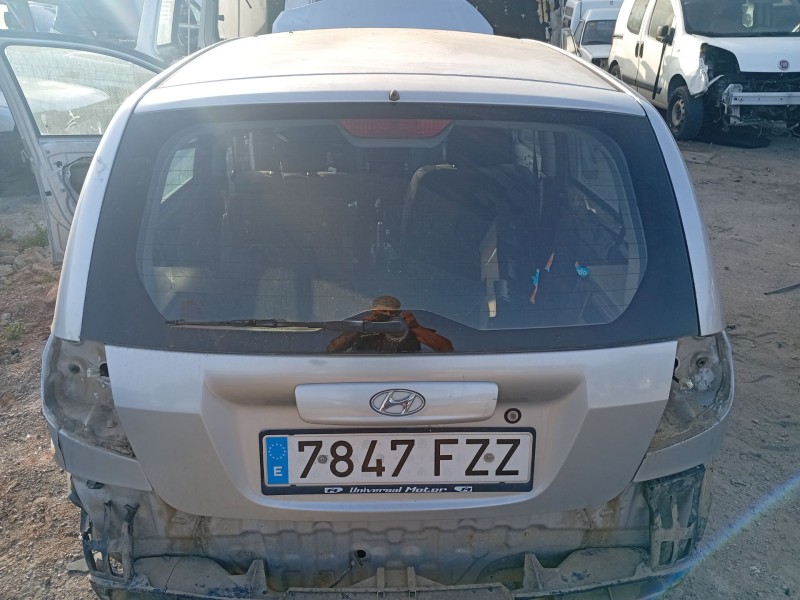 Recambio de porton trasero para hyundai getz (tb) 1.1 referencia OEM IAM 737001C210  