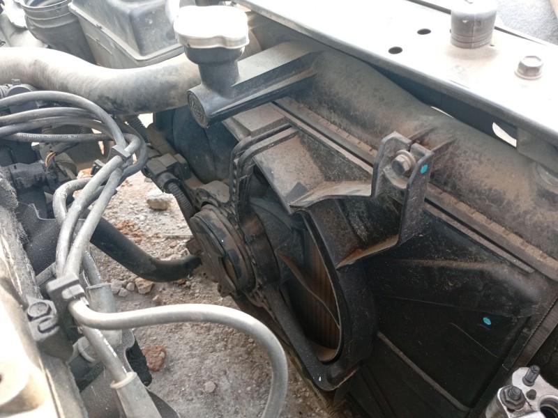 Recambio de electroventilador para hyundai getz (tb) 1.1 referencia OEM IAM 253801C860  