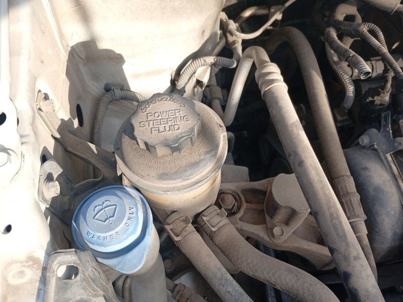 Recambio de deposito liquido direccion para hyundai getz (tb) 1.1 referencia OEM IAM 571501C800  