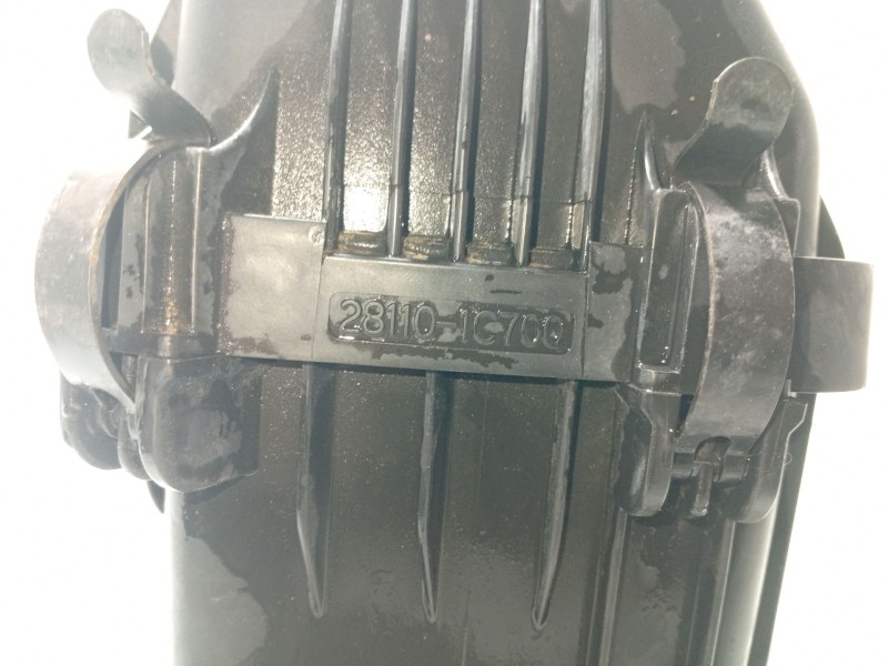 Recambio de caja filtro de aire para hyundai getz (tb) 1.1 referencia OEM IAM 281101C700  