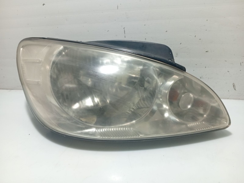 Recambio de faro derecho para hyundai getz (tb) 1.1 referencia OEM IAM 921021C510  