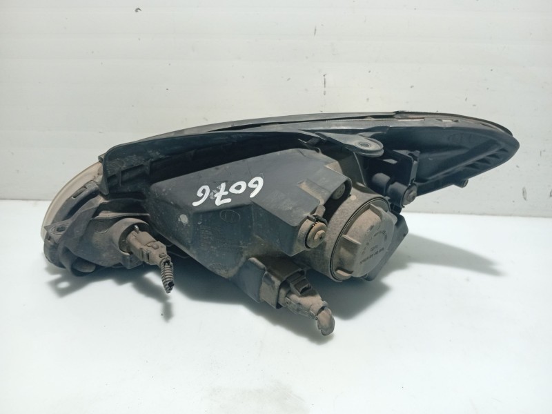 Recambio de faro derecho para hyundai getz (tb) 1.1 referencia OEM IAM 921021C510  