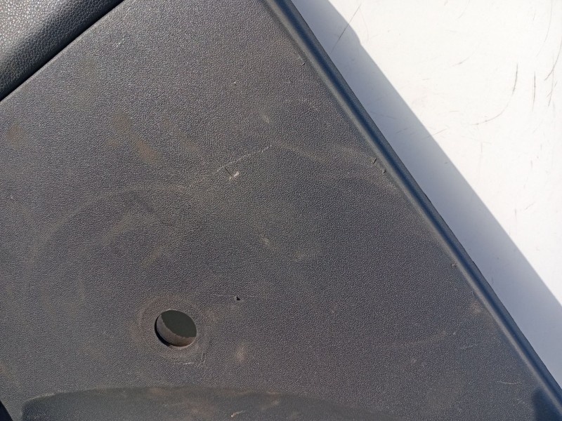 Recambio de guarnecido puerta trasera izquierda para hyundai getz (tb) 1.1 referencia OEM IAM 83303C0305S  