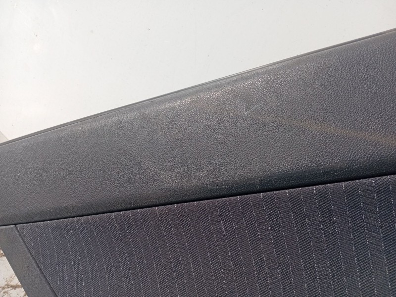 Recambio de guarnecido puerta trasera izquierda para hyundai getz (tb) 1.1 referencia OEM IAM 83303C0305S  