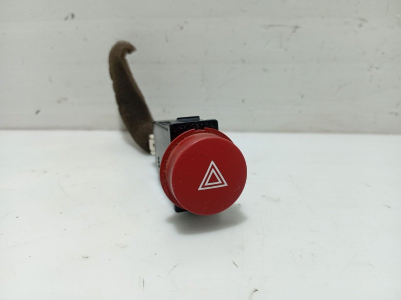 Recambio de warning para hyundai getz (tb) 1.1 referencia OEM IAM 937901C500  