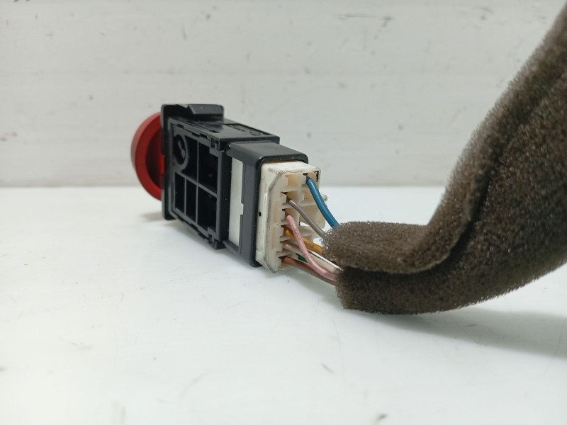 Recambio de warning para hyundai getz (tb) 1.1 referencia OEM IAM 937901C500  