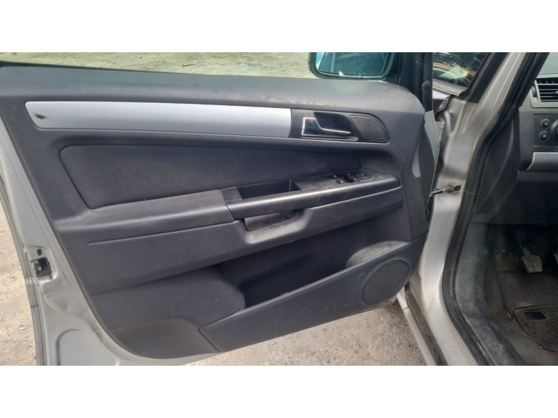 opel zafira / zafira family b (a05) del año 2011