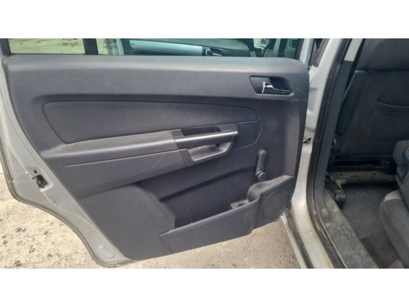 opel zafira / zafira family b (a05) del año 2011