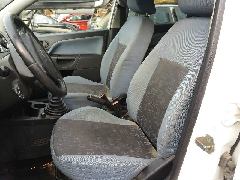 ford fiesta (cbk) 1.4 tdci cat   |   0.01 - ... | 2001 | 68 cv / 50 kw del año 2001