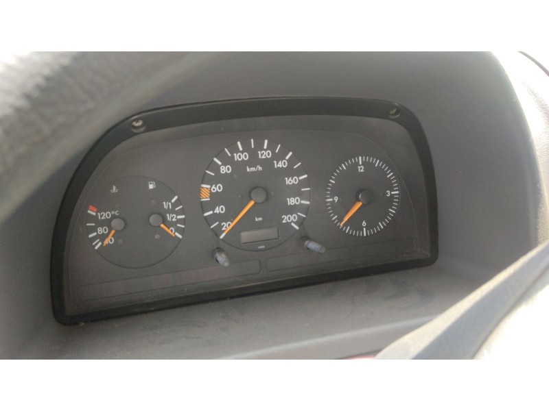 mercedes-benz vito autobús (w638) del año 1998