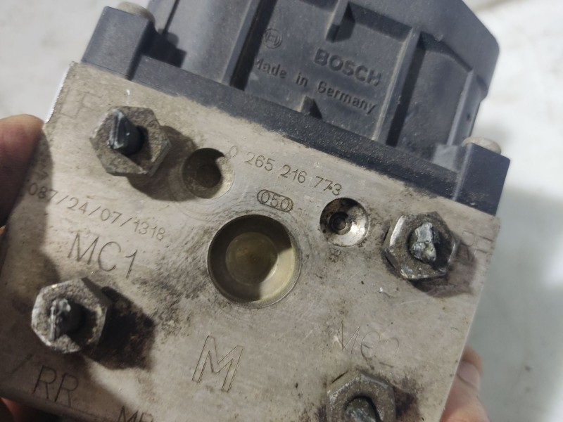 Recambio de abs para volkswagen polo iii (6n1) 60 1.4 referencia OEM IAM 0273004488 0265216773 0130108084