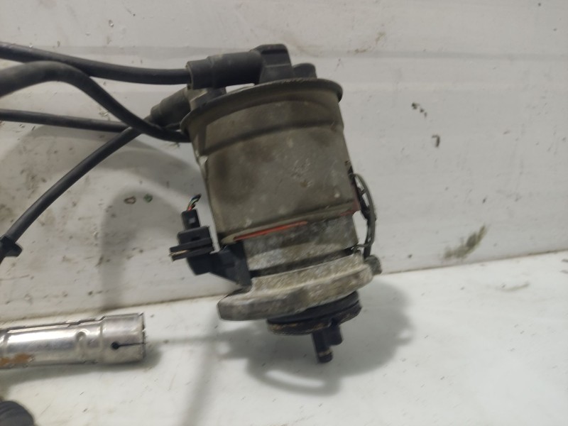 Recambio de delco para volkswagen polo iii (6n1) 60 1.4 referencia OEM IAM 0237521061  