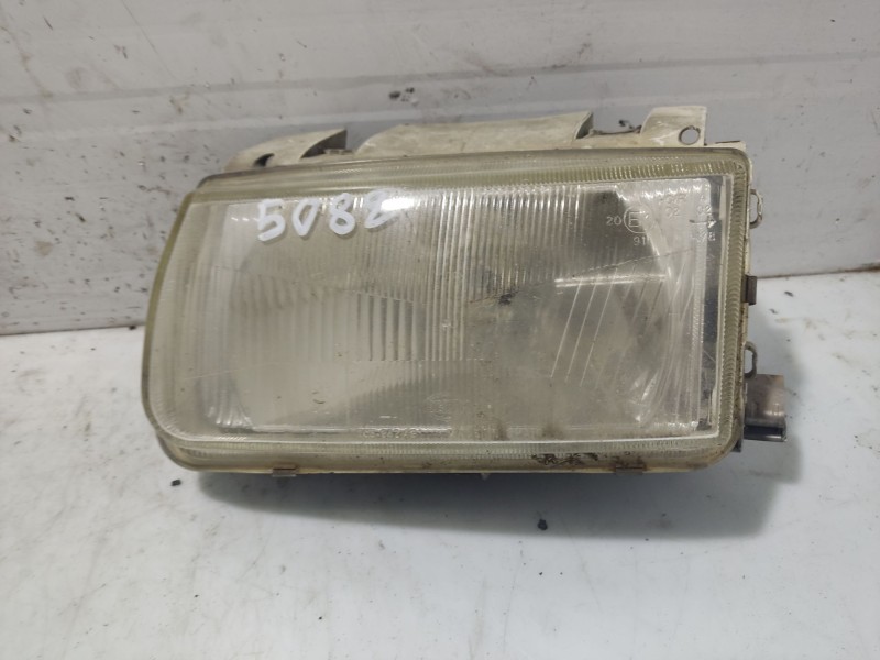 Recambio de faro izquierdo para volkswagen polo iii (6n1) 60 1.4 referencia OEM IAM 6N1941015A  