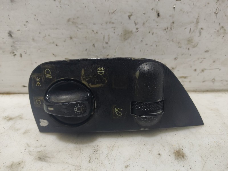 Recambio de mando luces para volkswagen polo iii (6n1) 60 1.4 referencia OEM IAM 6N1941531  