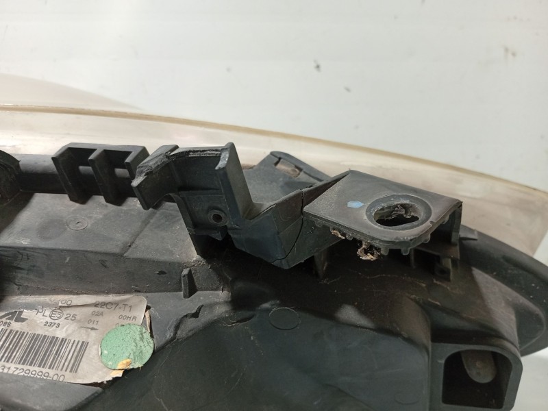 Recambio de faro izquierdo para peugeot 307 sw (3h) 1.6 hdi 90 referencia OEM IAM 620886  