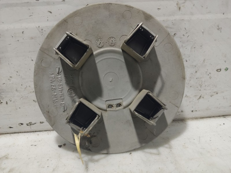 Recambio de tapacubos para volkswagen polo iii (6n1) 60 1.4 referencia OEM IAM 6N0601140  