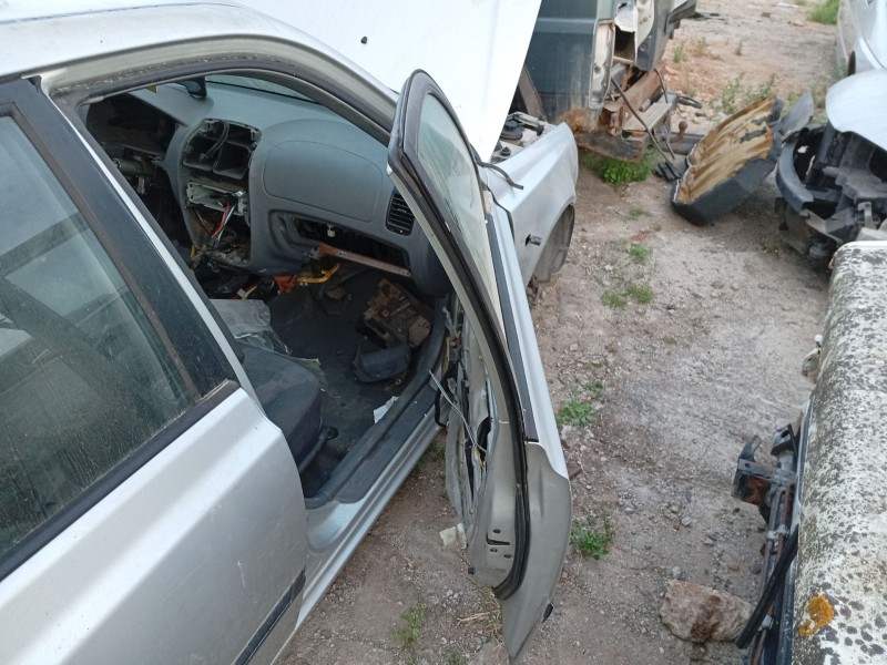 Recambio de puerta delantera derecha para hyundai accent ii (lc) 1.5 crdi referencia OEM IAM 7600425031  