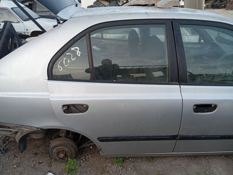 Recambio de puerta trasera derecha para hyundai accent ii (lc) 1.5 crdi referencia OEM IAM 7700425030  