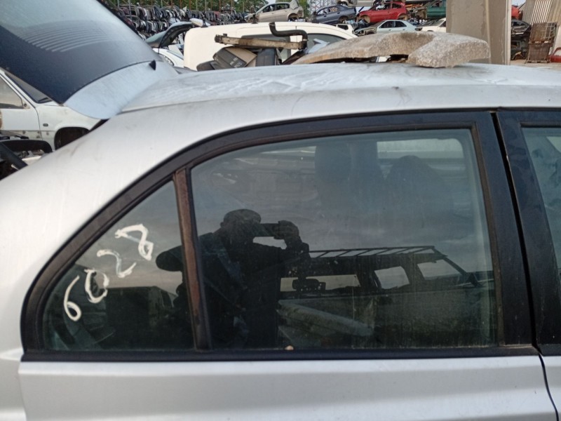 Recambio de puerta trasera derecha para hyundai accent ii (lc) 1.5 crdi referencia OEM IAM 7700425030  