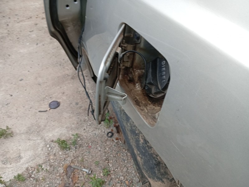 Recambio de tapa combustible para hyundai accent ii (lc) 1.5 crdi referencia OEM IAM 6951022010  