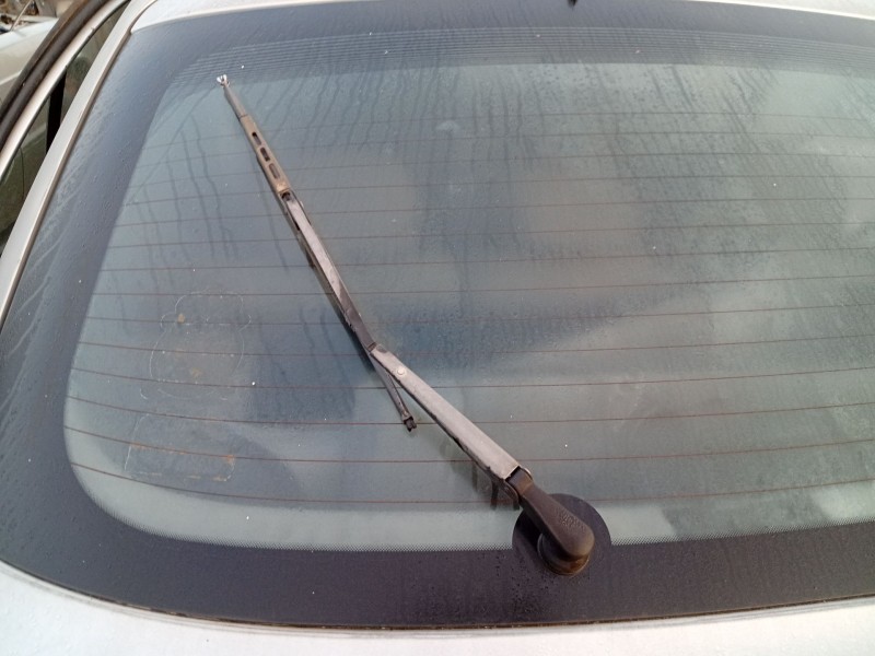 Recambio de brazo limpia trasero para hyundai accent ii (lc) 1.5 crdi referencia OEM IAM 9881025050  