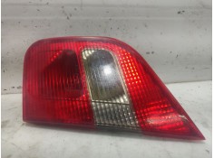 Recambio de piloto trasero derecho interior para mitsubishi carisma berlina 5 (da0) 1.9 di-d cat referencia OEM IAM MR485474  