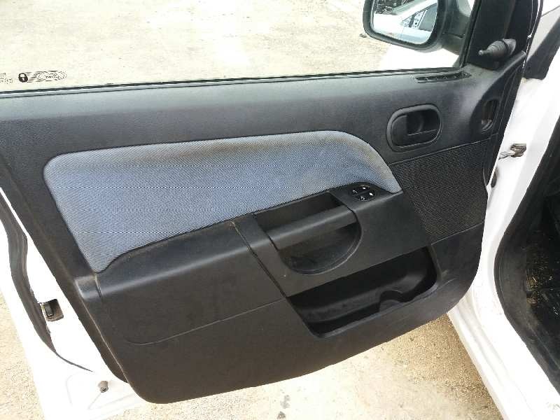 ford fiesta (cbk) 1.4 tdci cat   |   0.01 - ... | 2001 | 68 cv / 50 kw del año 2001