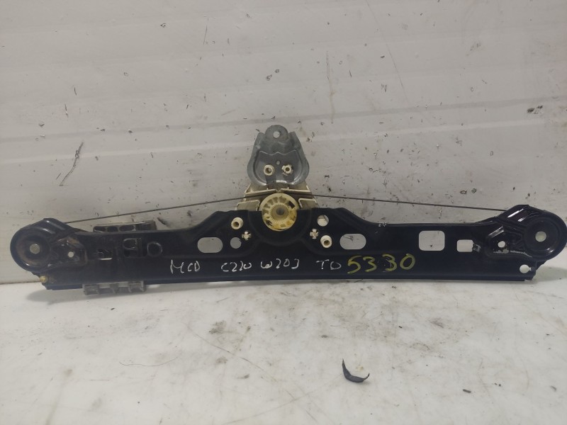 Recambio de elevalunas trasero derecho para mercedes-benz clase c (w203) berlina referencia OEM IAM A2037300446 A2038203042 