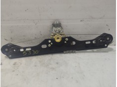 Recambio de elevalunas trasero izquierdo para mercedes-benz clase c (w203) berlina referencia OEM IAM A2037300346 A2038202942 