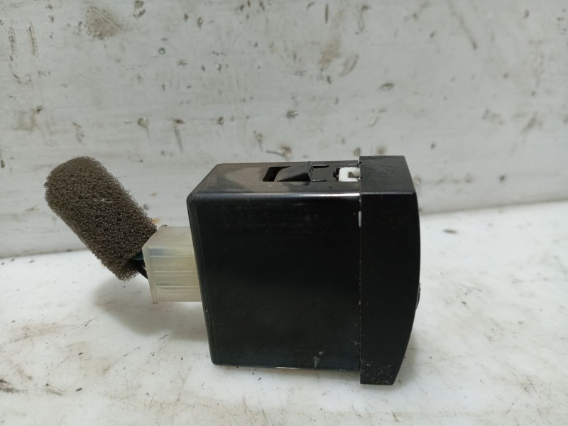 Recambio de interruptor para chevrolet tacuma monospace (u100) 1.6 referencia OEM IAM 7A15  