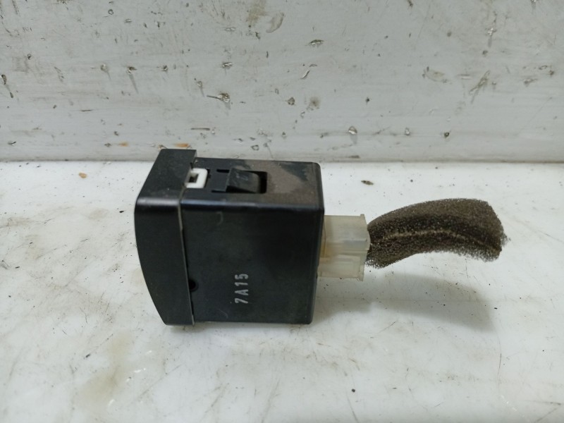 Recambio de interruptor para chevrolet tacuma monospace (u100) 1.6 referencia OEM IAM 7A15  