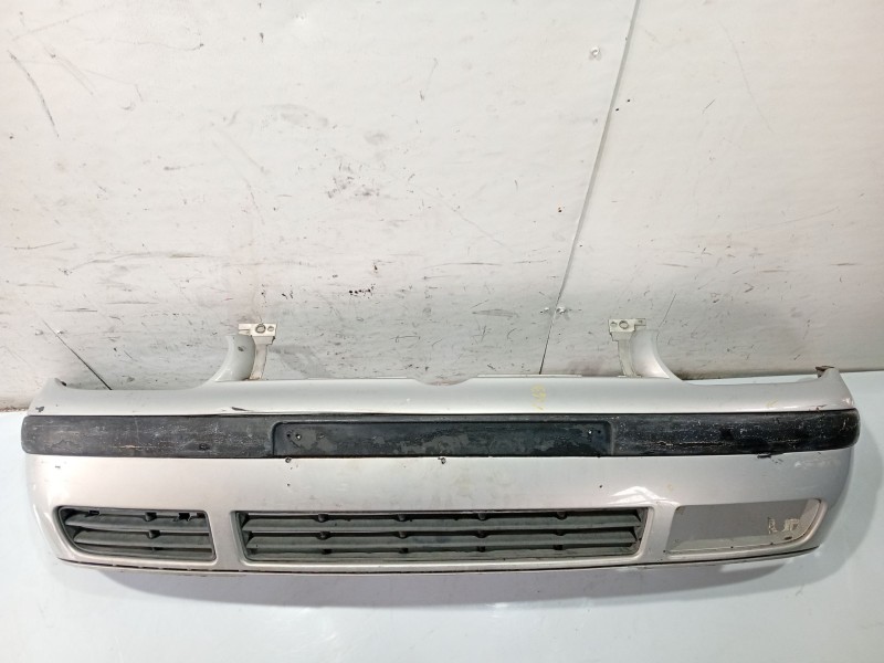 Recambio de paragolpes delantero para volkswagen golf iv (1j1) 1.9 tdi 4motion referencia OEM IAM 1J0807217C  