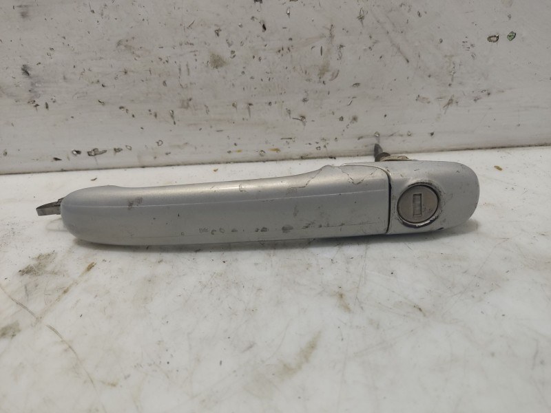 Recambio de maneta exterior delantera izquierda para volkswagen polo berlina (6n2) trendline referencia OEM IAM 6N0837207A  