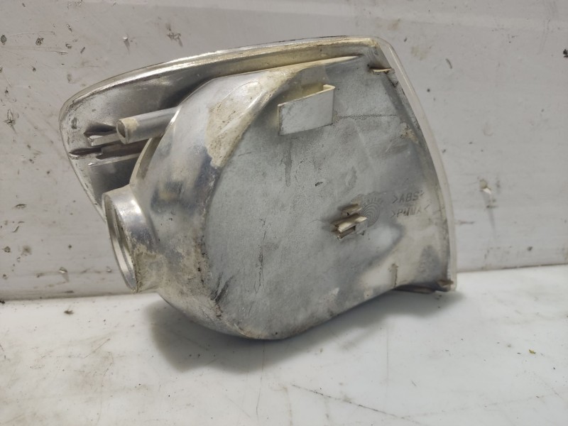 Recambio de piloto delantero izquierdo para volkswagen polo berlina (6n2) trendline referencia OEM IAM 6N0953042N  