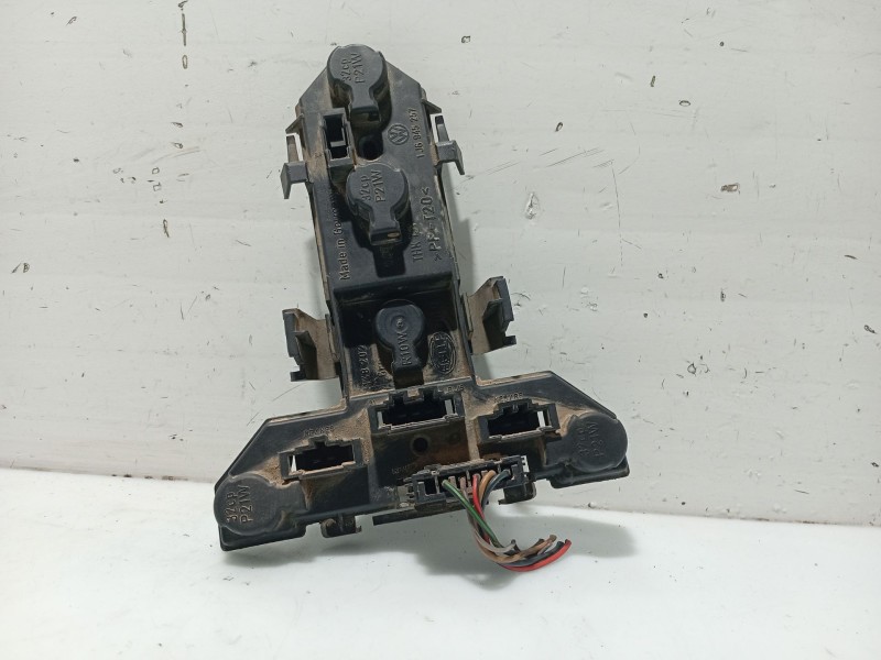 Recambio de portalamparas para volkswagen golf iv (1j1) 1.9 tdi 4motion referencia OEM IAM 1J6945257  