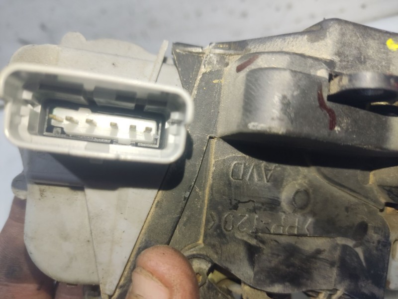 Recambio de cerradura puerta trasera derecha para citroën xsara picasso referencia OEM IAM 913894  