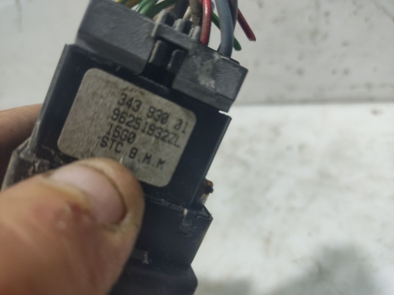 Recambio de mando intermitentes para citroën xsara picasso referencia OEM IAM 625373  