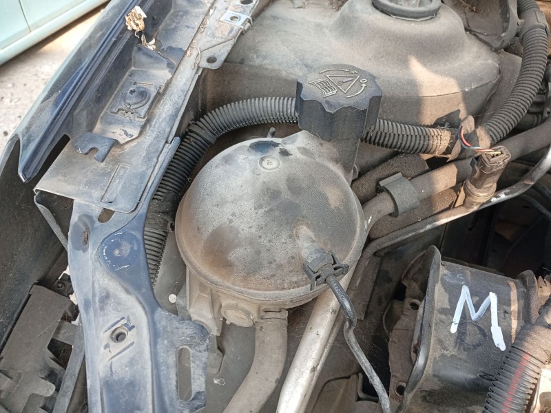 Recambio de deposito expansion para peugeot 307 sw (3h) 1.6 hdi 90 referencia OEM IAM 1323H7  