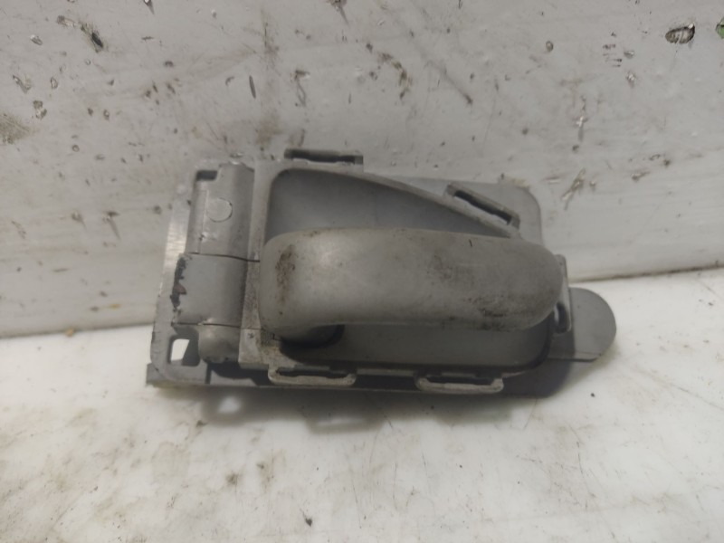 Recambio de maneta interior delantera izquierda para citroën xsara picasso referencia OEM IAM 9631487777  