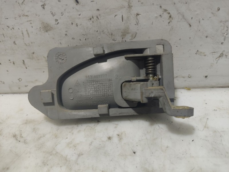 Recambio de maneta interior delantera izquierda para citroën xsara picasso referencia OEM IAM 9631487777  