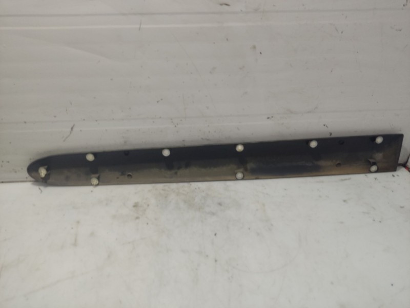 Recambio de moldura para citroën xsara picasso referencia OEM IAM 9642590077  