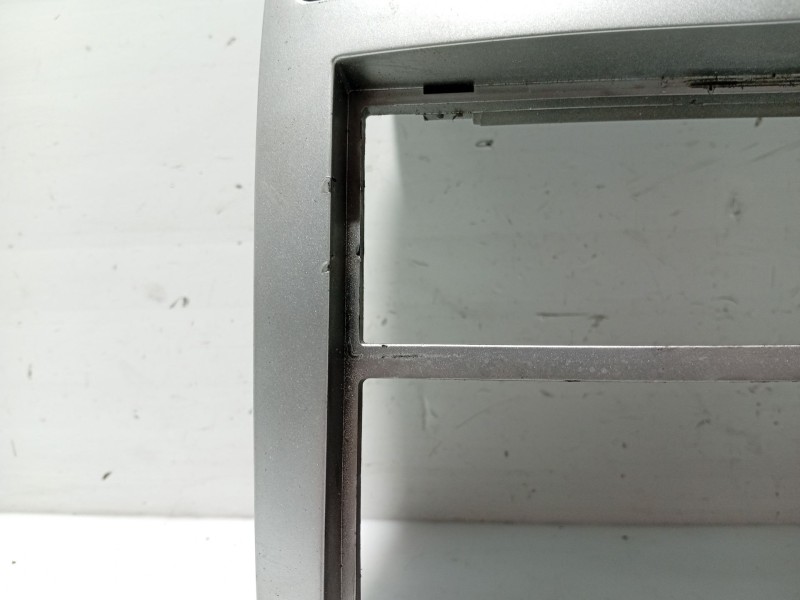 Recambio de moldura para peugeot 307 sw (3h) 1.6 hdi 90 referencia OEM IAM 9634505077  