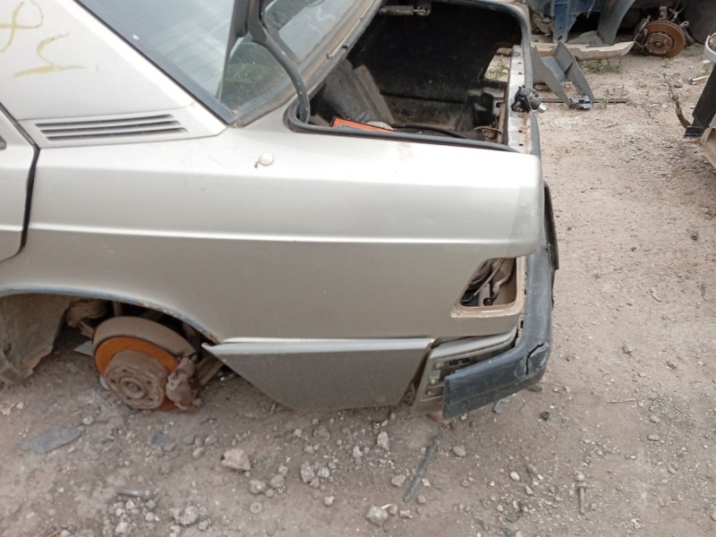 Recambio de moldura para mercedes-benz 190 (w201) d 2.5 (201.126) referencia OEM IAM A2016900962  