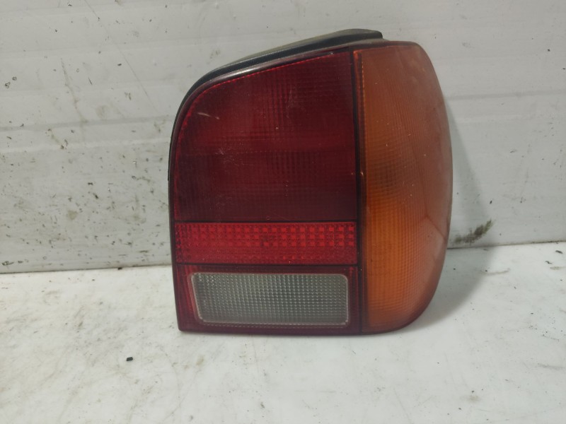 Recambio de piloto trasero derecho para volkswagen polo iii (6n1) 60 1.4 referencia OEM IAM 6N0945096  