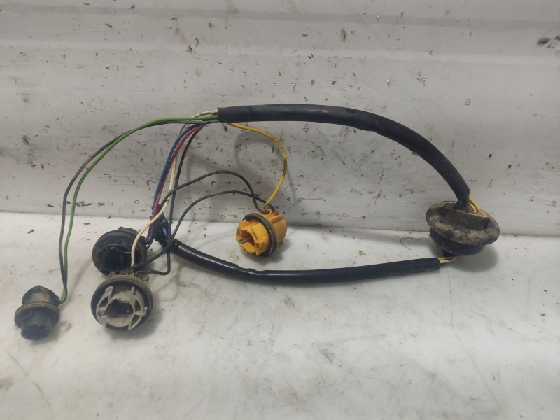 Recambio de portalamparas para citroën c4 i sedán 1.6 hdi referencia OEM IAM 6534RA  