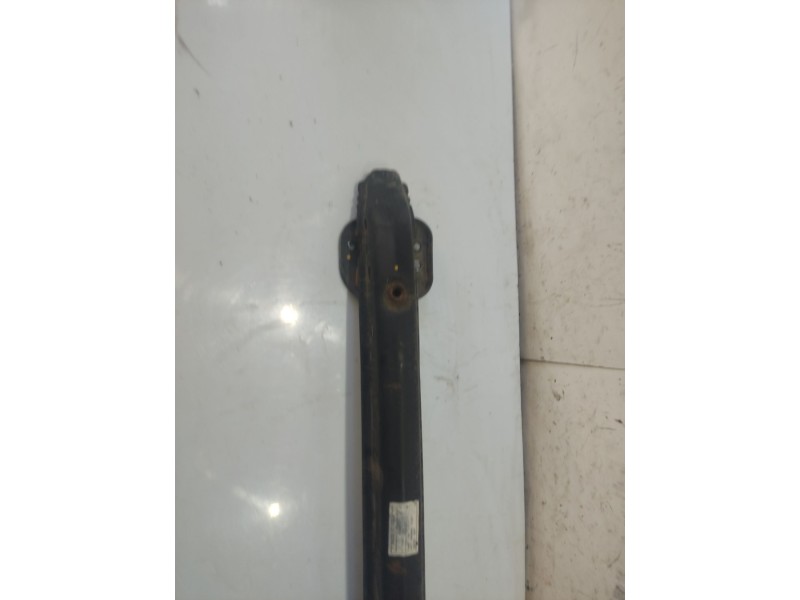 Recambio de refuerzo paragolpes trasero para citroën c4 i sedán 1.6 hdi referencia OEM IAM   